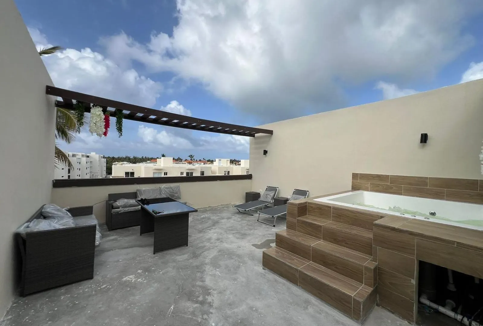 公寓 A Solo 13 Minutos Caminando A Playa, 2 Niveles De Apartamento 1 Habitacion Con Jacuzzy Privado 蓬塔卡纳