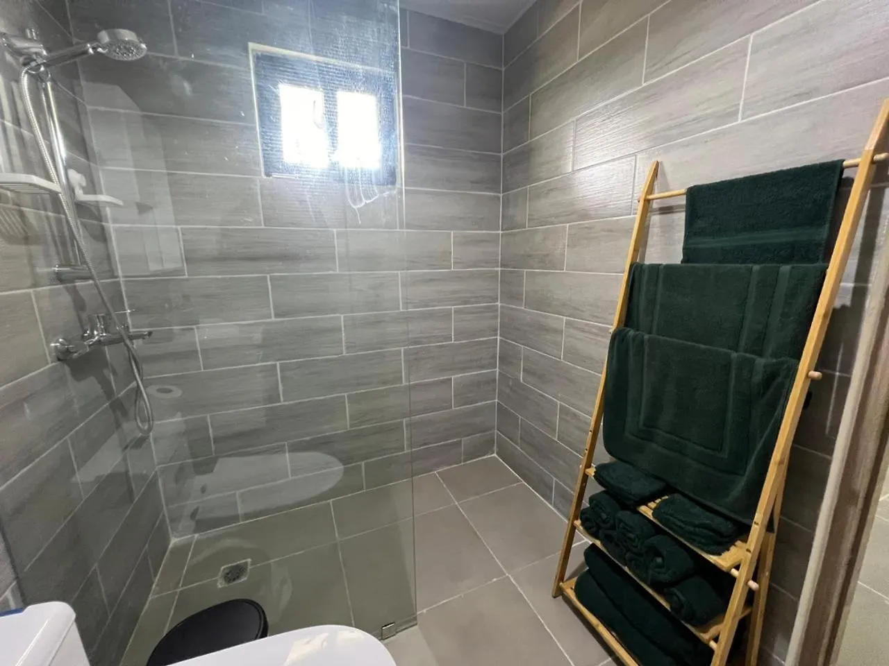A Solo 13 Minutos Caminando A Playa, 2 Niveles De Apartamento 1 Habitacion Con Jacuzzy Privado 蓬塔卡纳 公寓